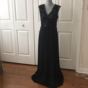 Long black prom dress
